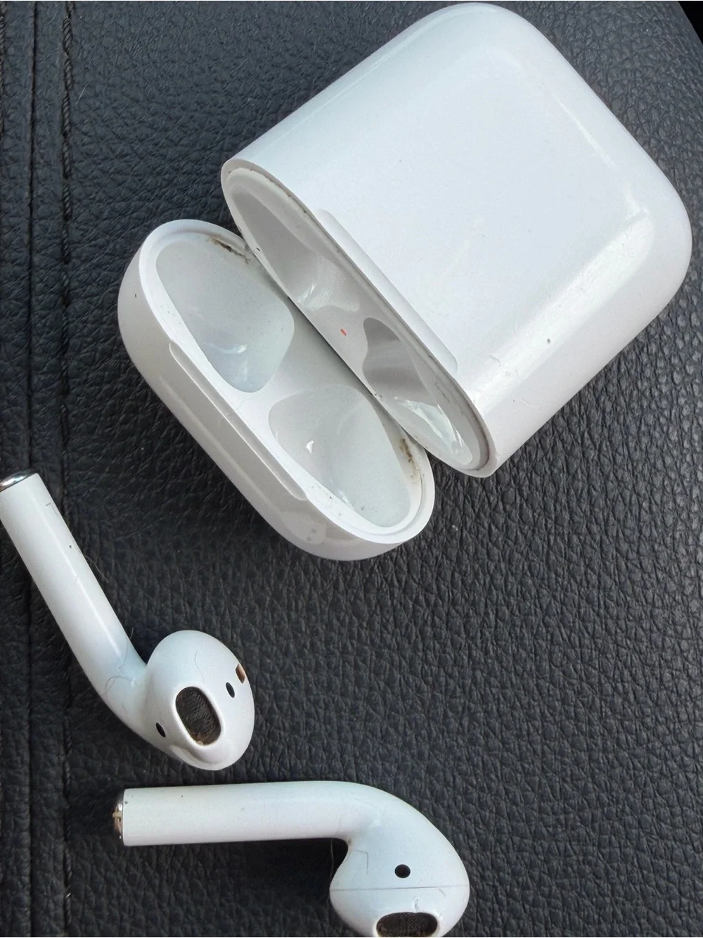 AirPods with Charging Case - White
